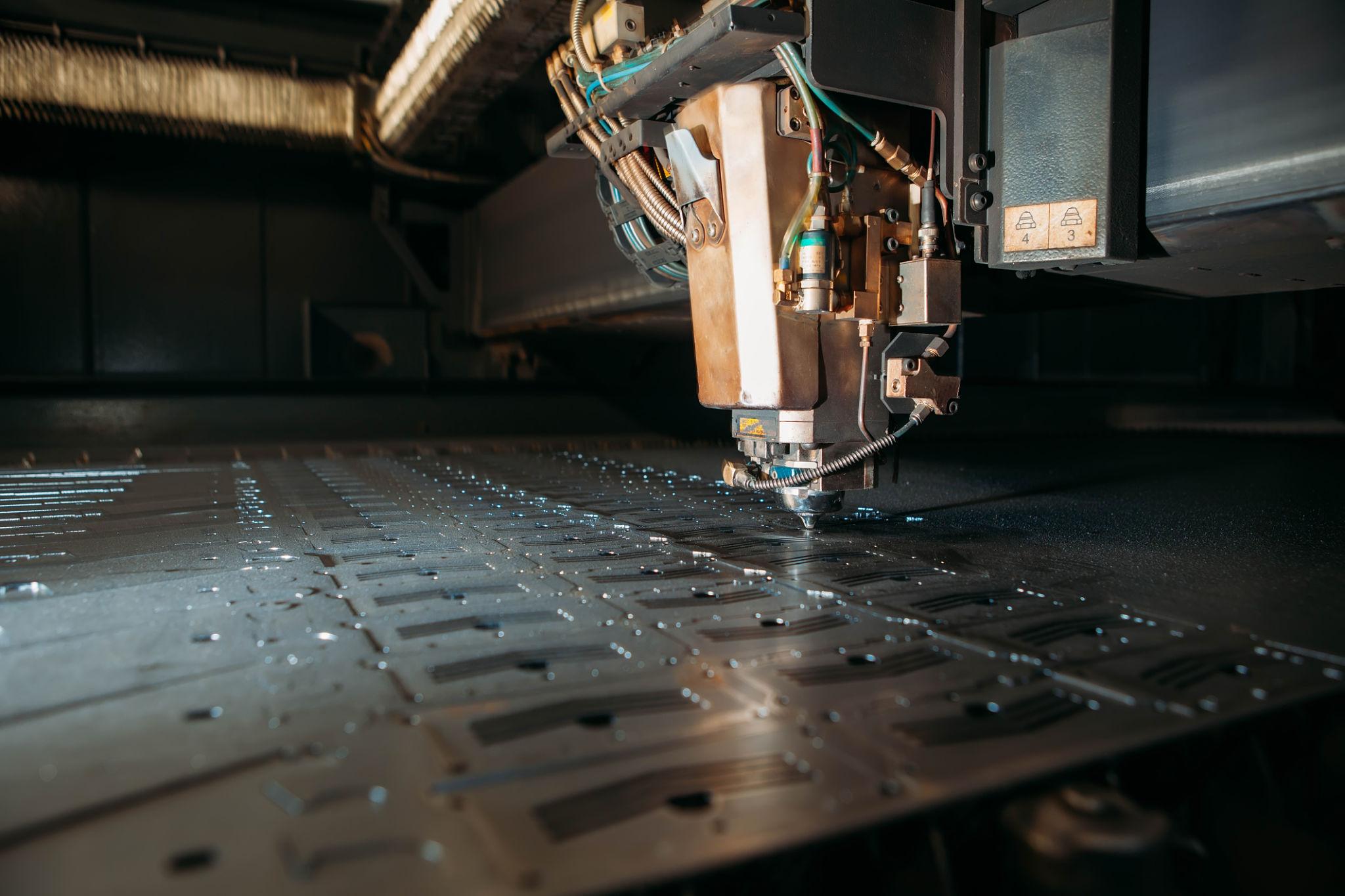How CNC Cutting Improves Modern Metal Fabrication